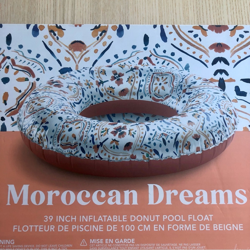 NEW Inflatable Donut Pool Float